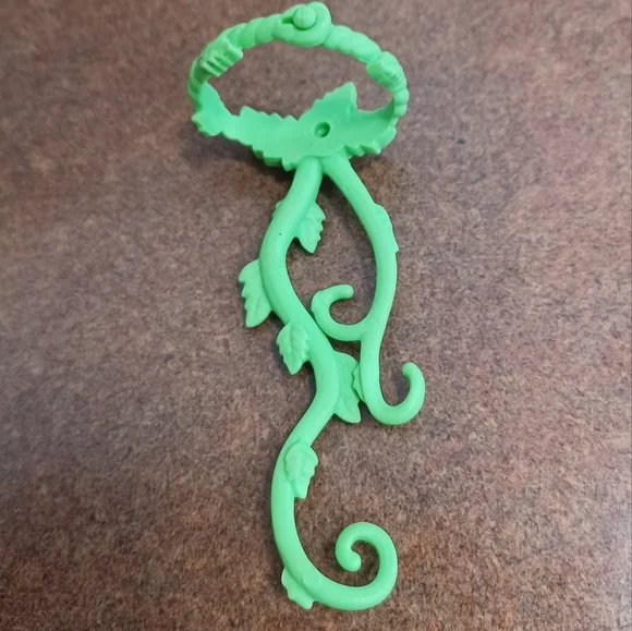 DC Comics Super Hero Girls Poison Ivy Rose Vines Belt Accessory Only - Picture 2 of 4